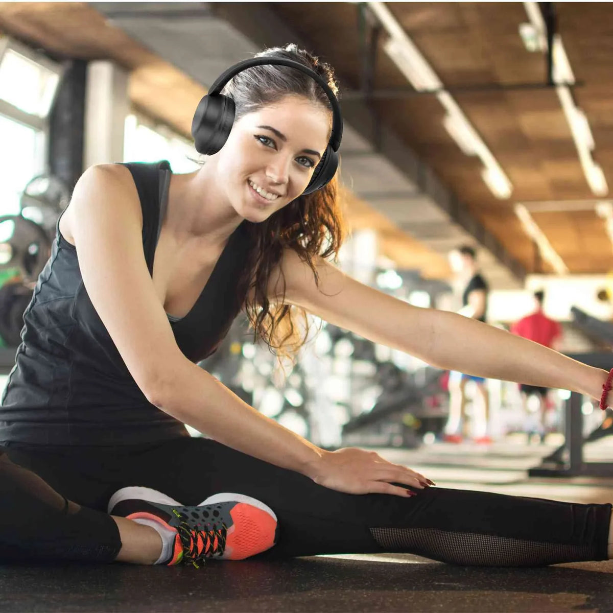 UrbanX Perfect Comfort 955  Overhead Wireless Bluetooth Headphones For Samsung Gear S3 classic  Noise-Cancelling, with – Black